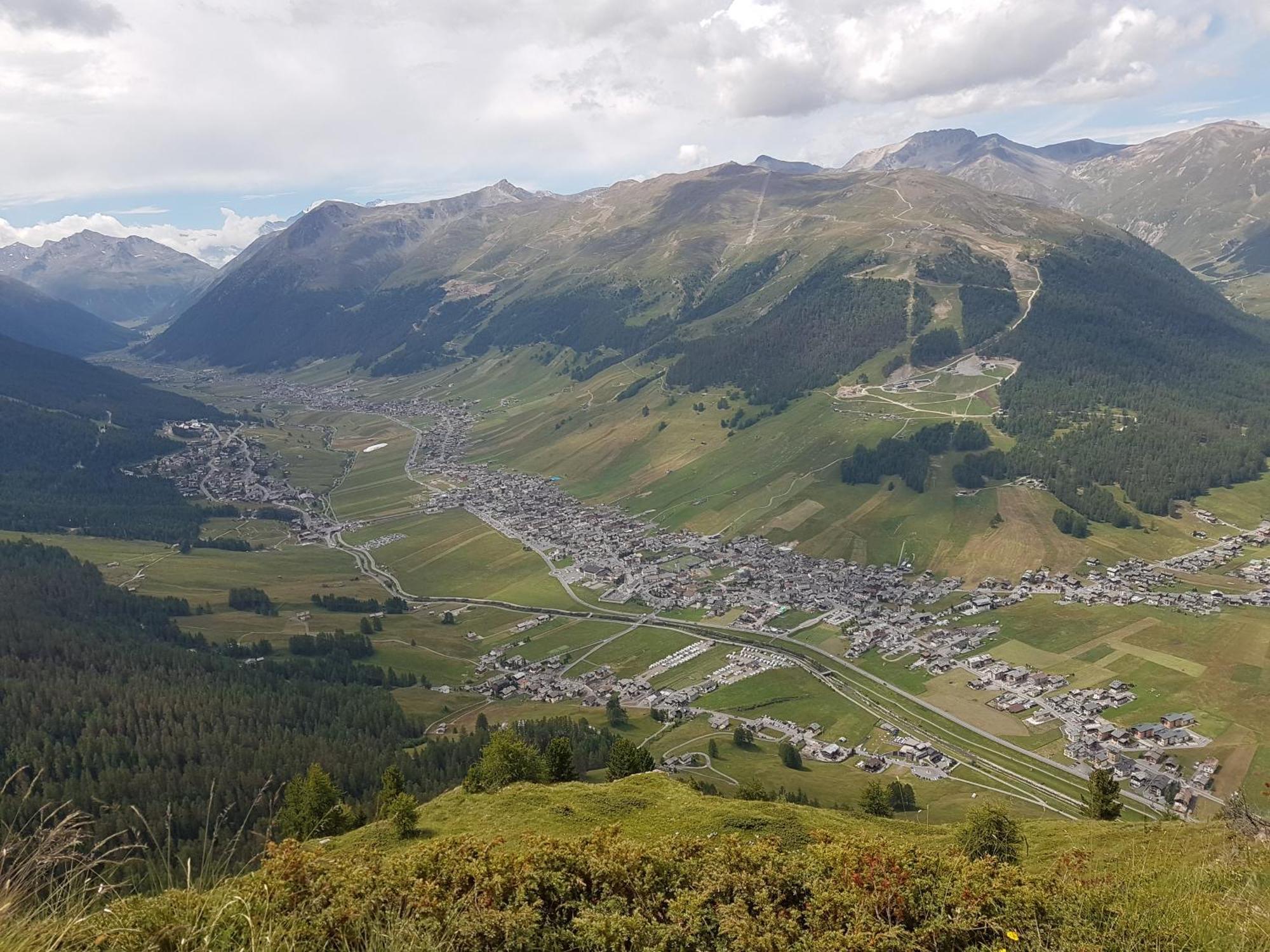 Ag Apartments Livigno Centro Exteriör bild