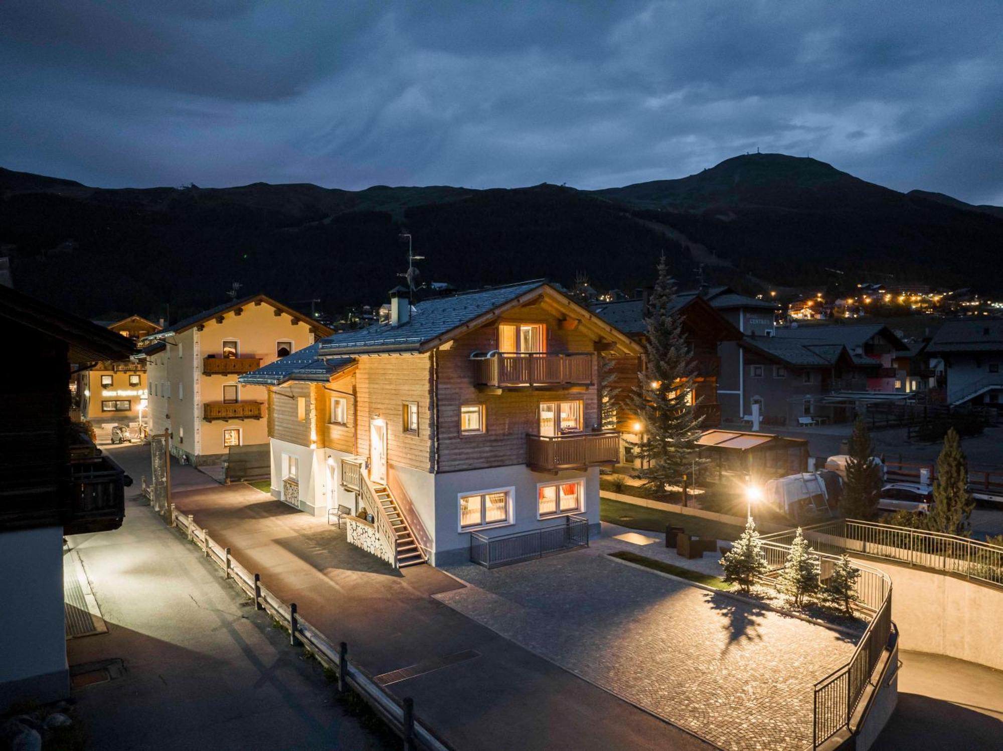 Ag Apartments Livigno Centro Exteriör bild