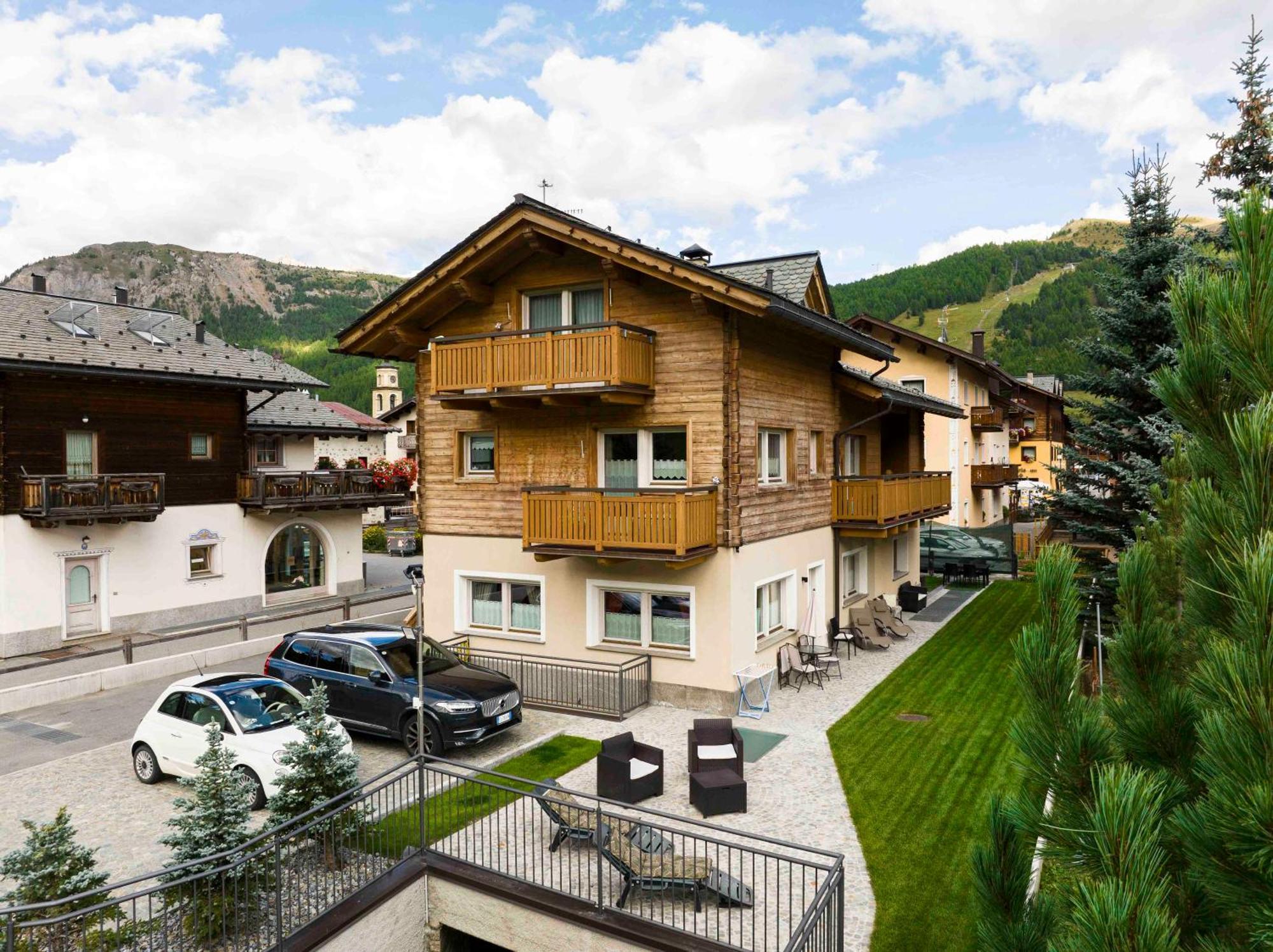 Ag Apartments Livigno Centro Exteriör bild