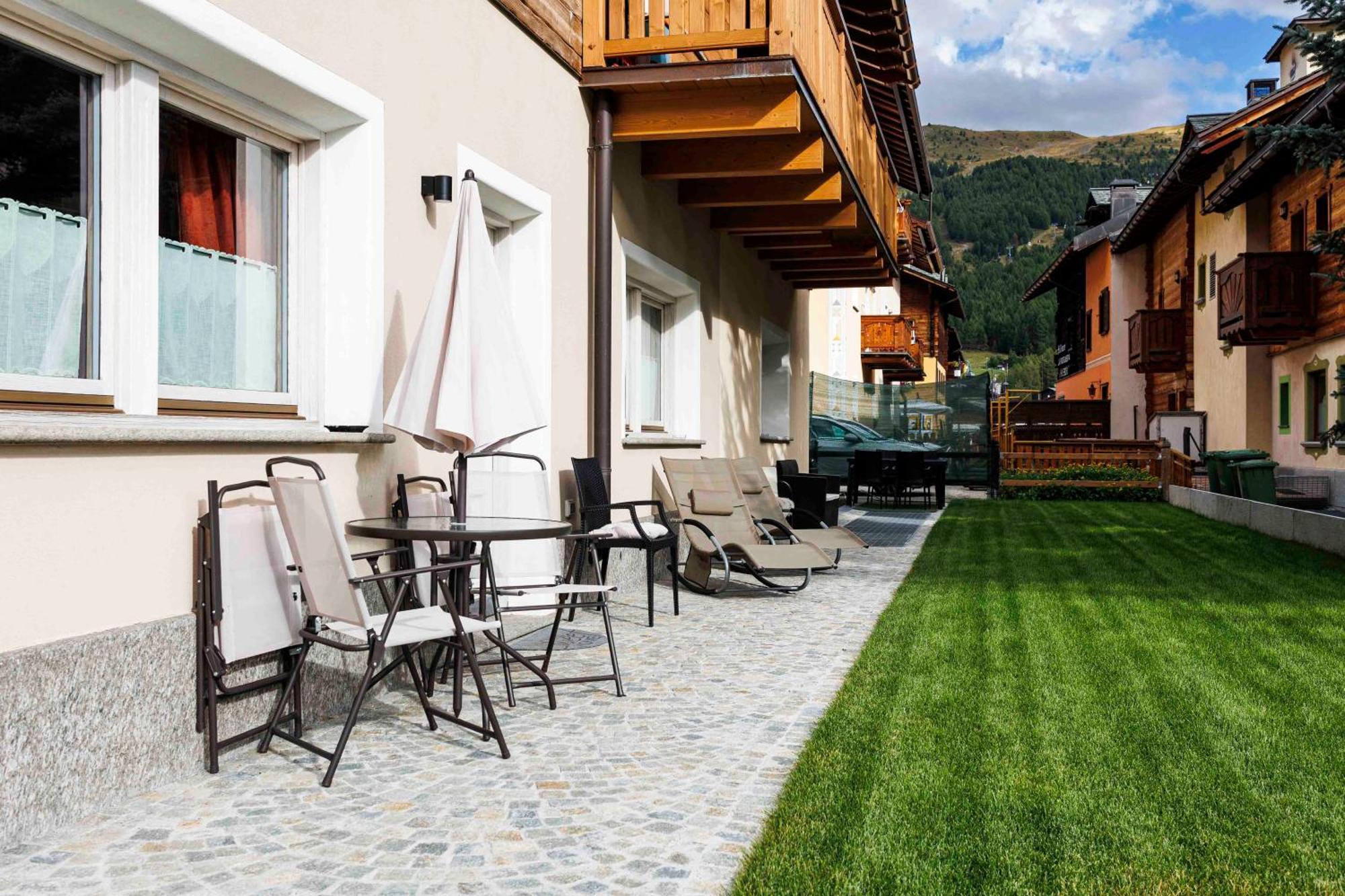 Ag Apartments Livigno Centro Exteriör bild